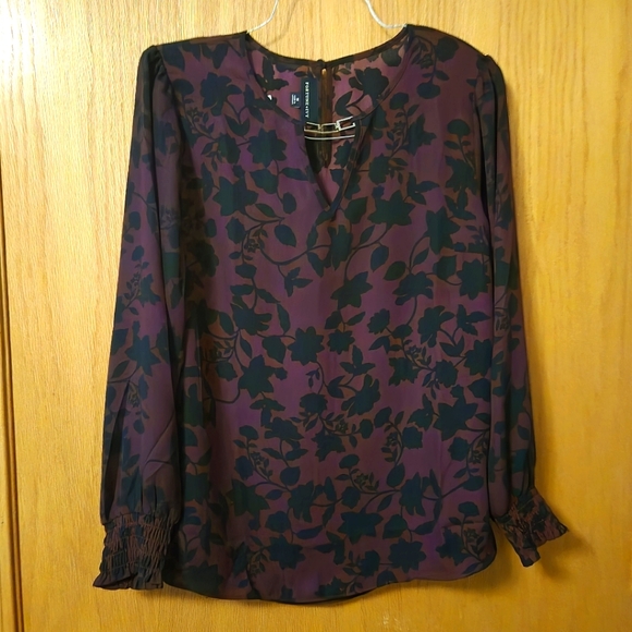 Fortune + Ivy Tops - NWOT Fortune and Ivy Floral Blouse